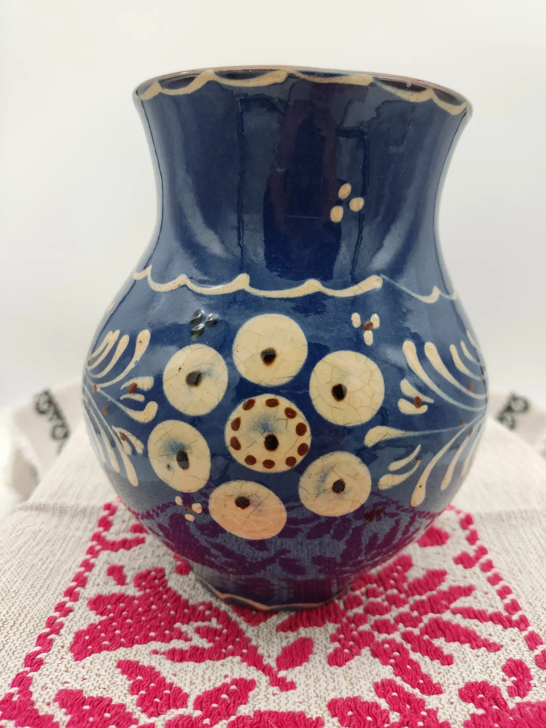 Keramikkrug blau mit Blumenmotiv | Landhaus – Bild 3
