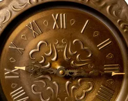 Stöcker Wanduhr im Holzrahmen - Bild 3