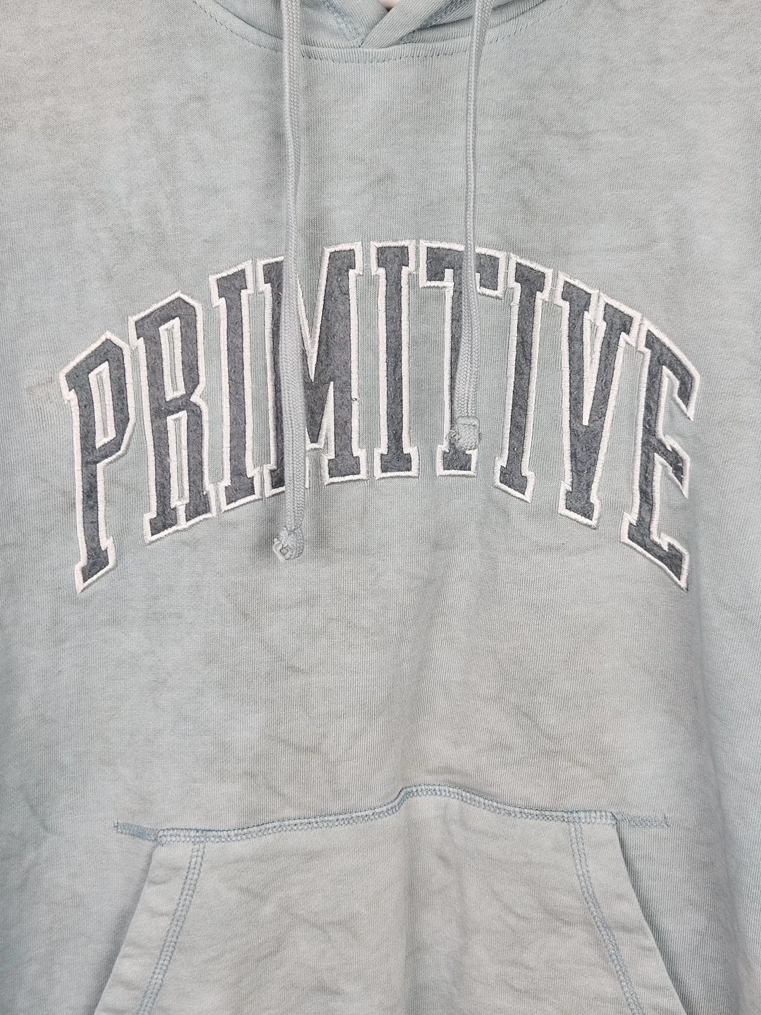 Primitive Skateboarding Herren Hoodie, blau/grün - Gr. M – Bild 3