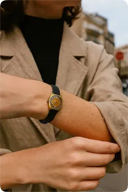 Mechanische Damenarmbanduhr Arsa - Bild 1