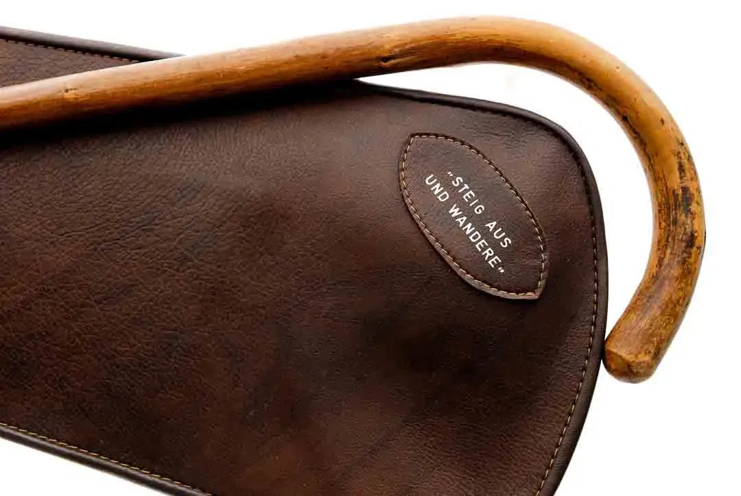 Vintage Wanderstock mit Ledertasche, ca. 94 cm – klassisch - Bild 2