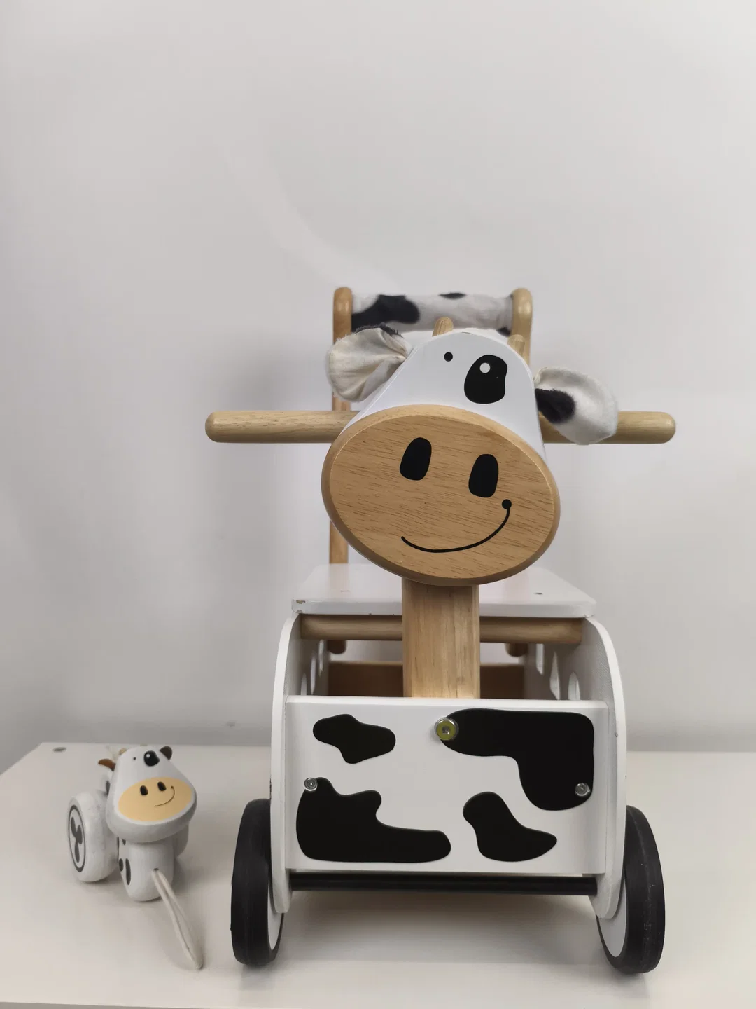 I´m Toy, Lauflernwagen und Rutschauto "Kuh" – Bild 5