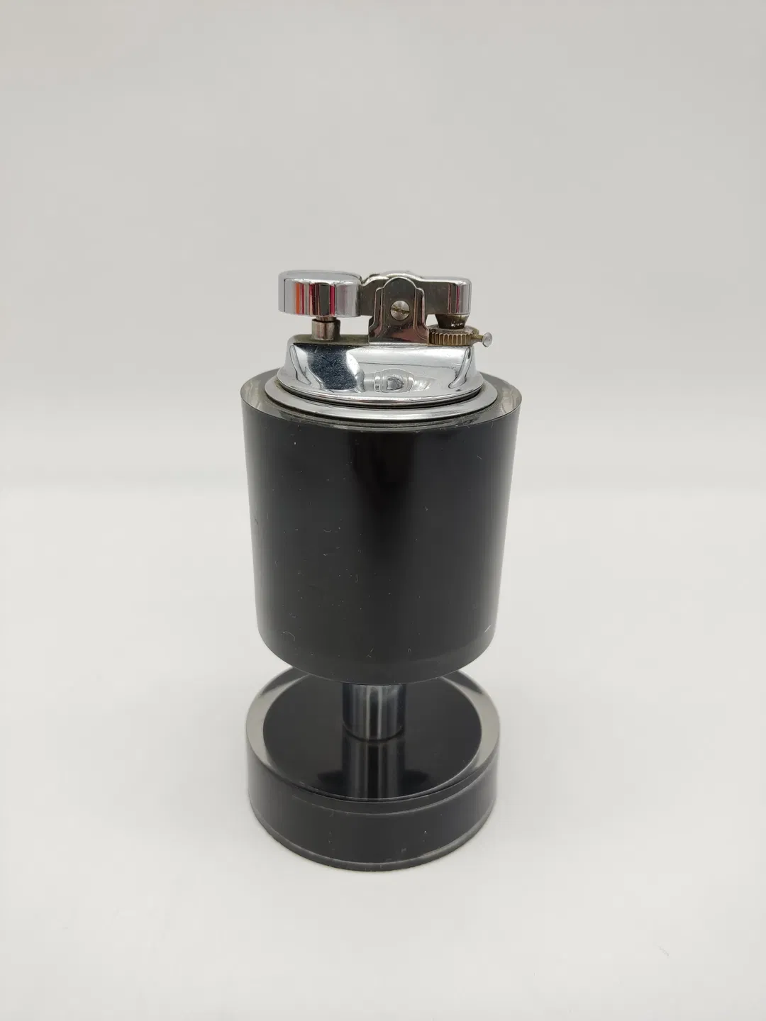 schwarzes Tischfeuerzeug - Bild 1