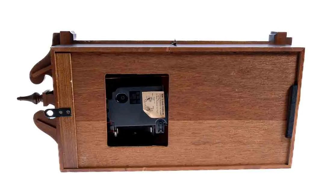 Rhythm Pendelwanduhr – Bild 4