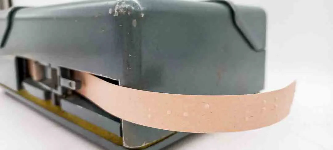 Blindenschreibgerät Marburg – Prägemaschine für Blindenschrift (Braille) – Bild 3