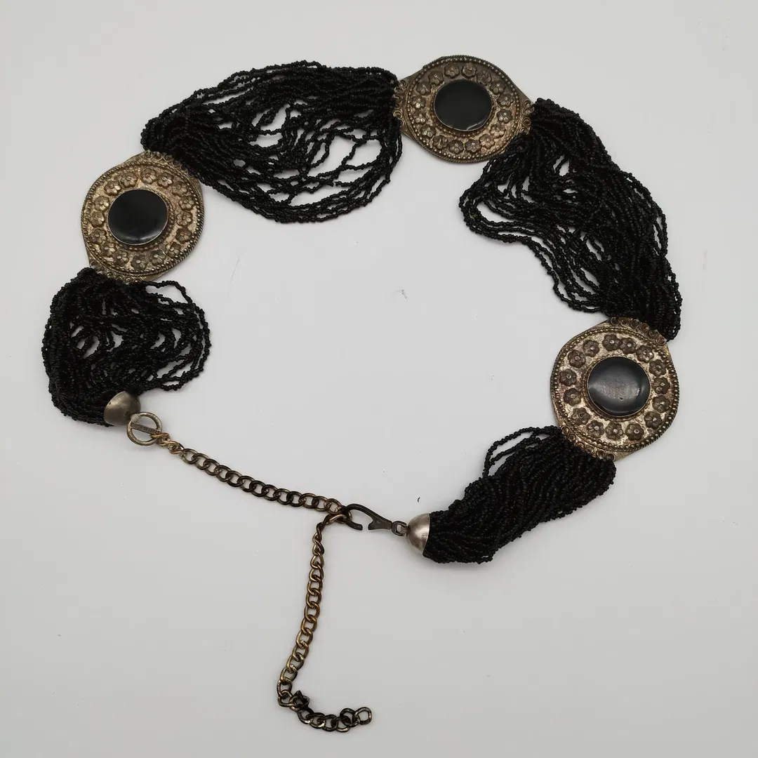 Eleganter Kettengürtel aus edlem Metall mit Schmuckelementen – Made in Italy für dein perfektes Partyoutfit! - Bild 4