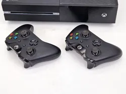 Microsoft Xbox One Set - Xbox One Konsole mit zwei Controllern und Zubehör - Bild 2