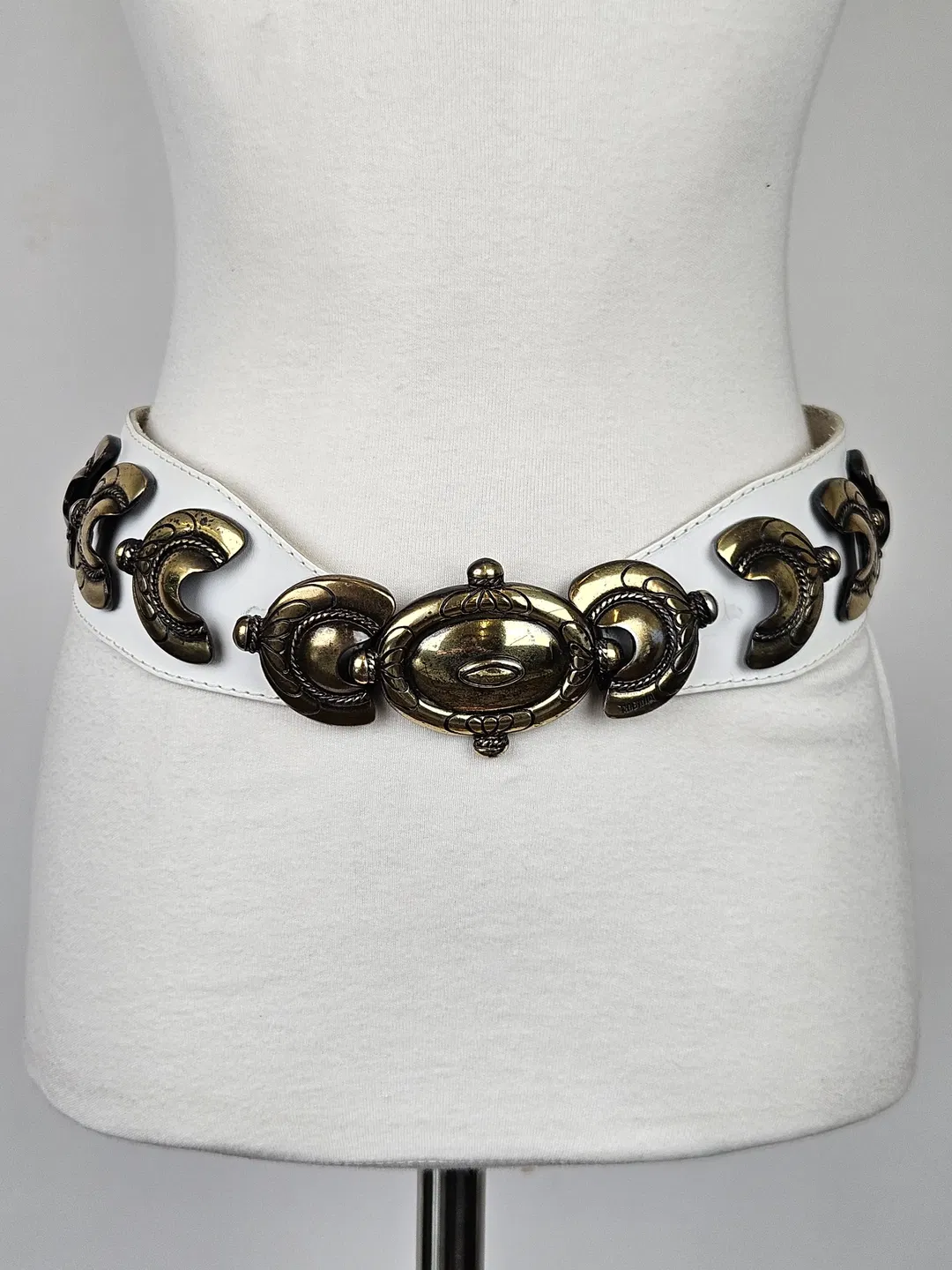 ROBINIA - Damen Ledergürtel  -  Länge ca. 85 cm - Bild 1