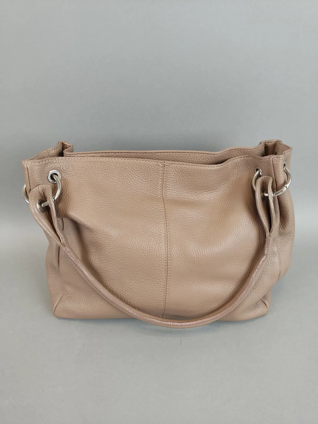 Handtasche aus Leder - taupe – Bild 8