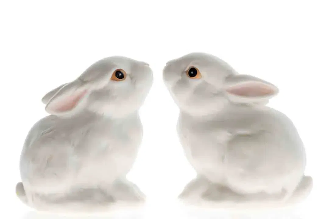 Rosenthal Porzellan-Häschen Paar, weiß matt, ca. 8 cm - Bild 4
