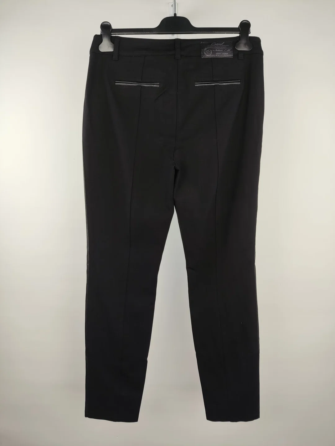 Gerry Weber Damenhose schwarz - 42 / XL  – Bild 2