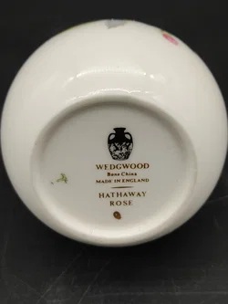 Kleine Blumenvase der Marke Wedgwood 