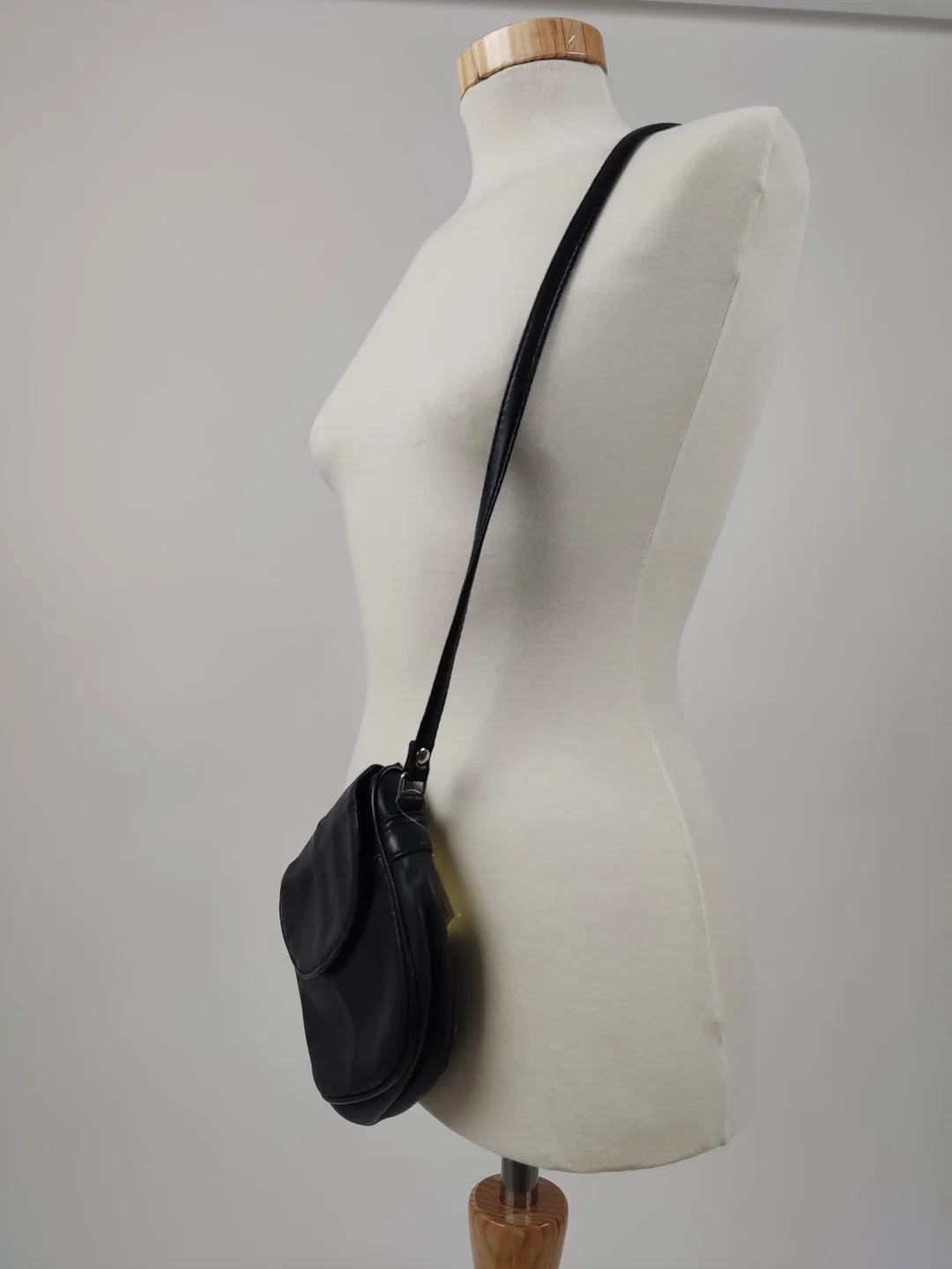Rinaldo Damenhandtasche schwarz – Bild 2