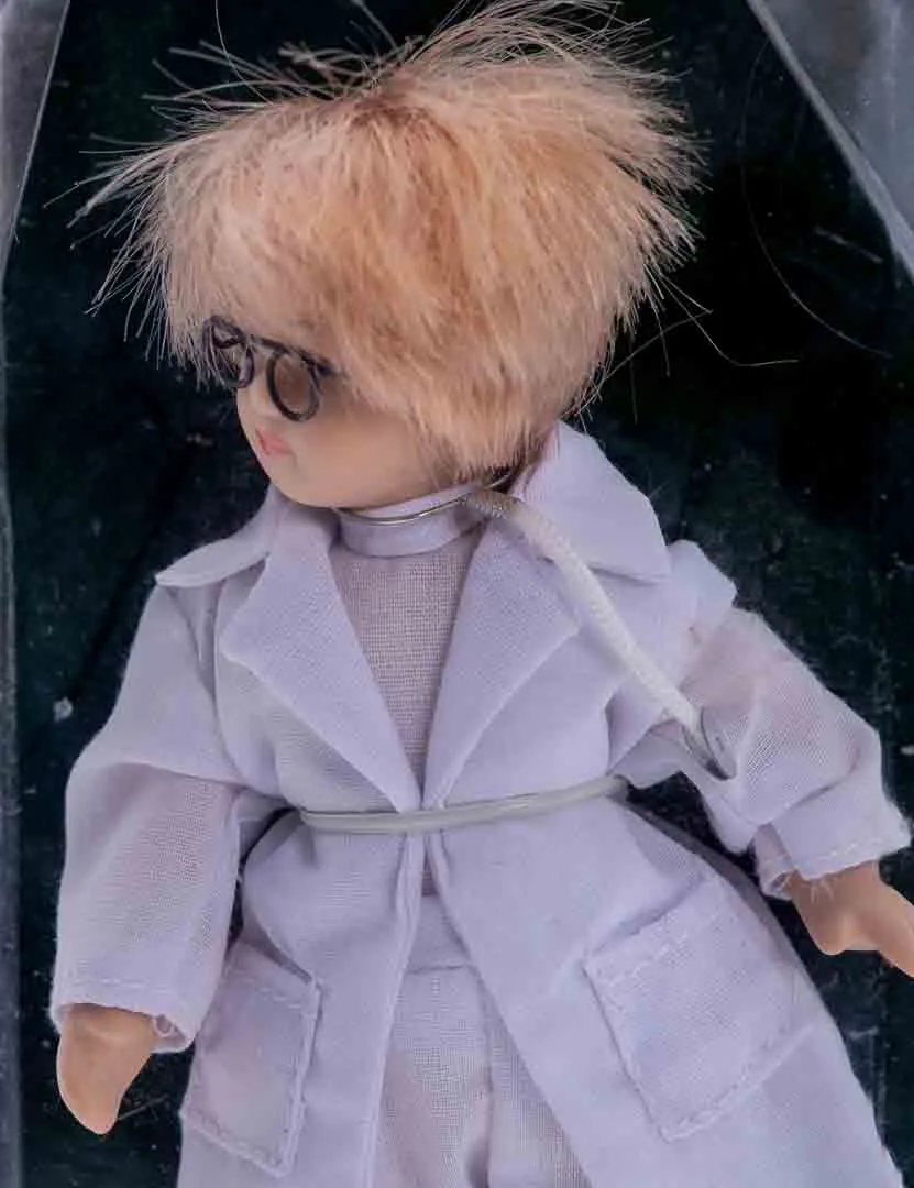  DE AGOSTINI Sammlerpuppe / Porzellanpuppe, Höhe 15cm – Bild 2