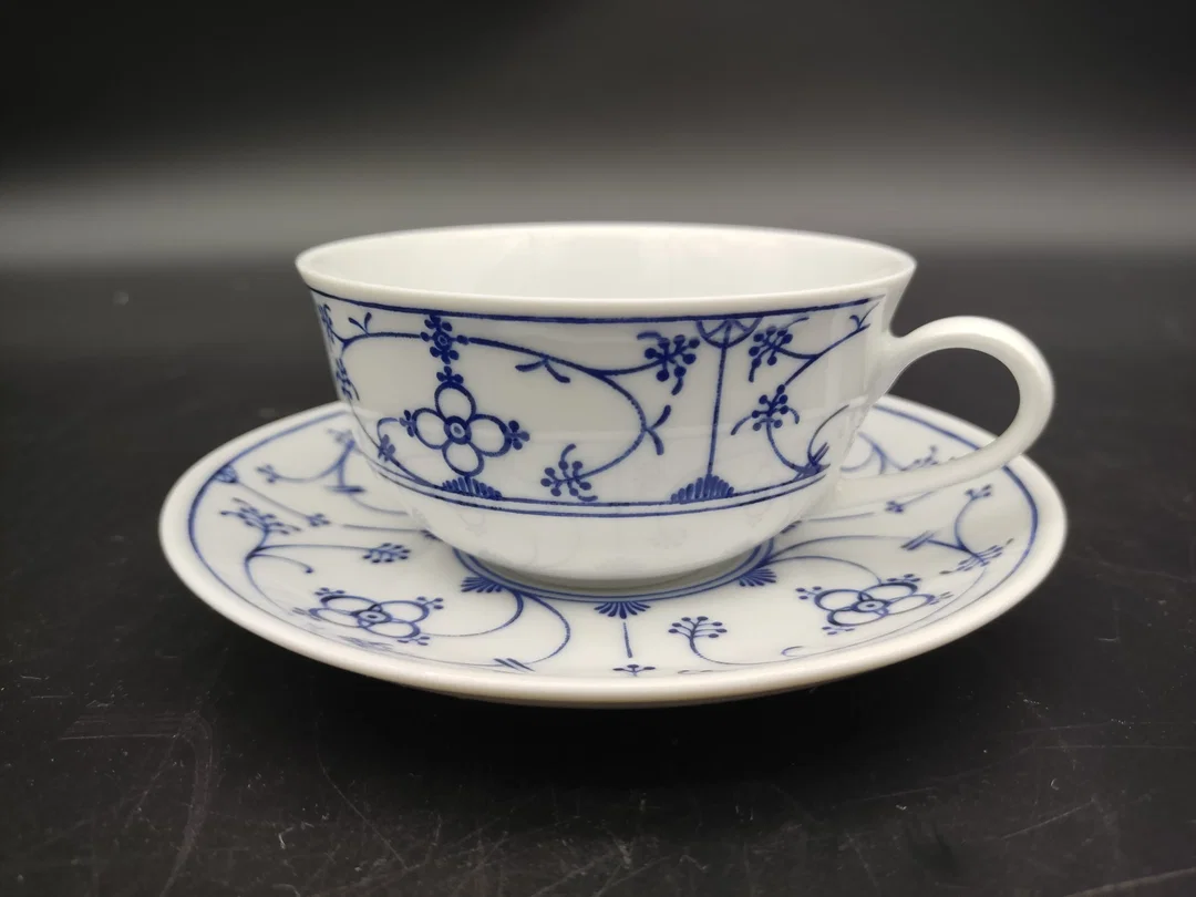9 teiliges Service / Form Marienbad Ingres Weiss / Indisch Blau / Strohblume  – Bild 5