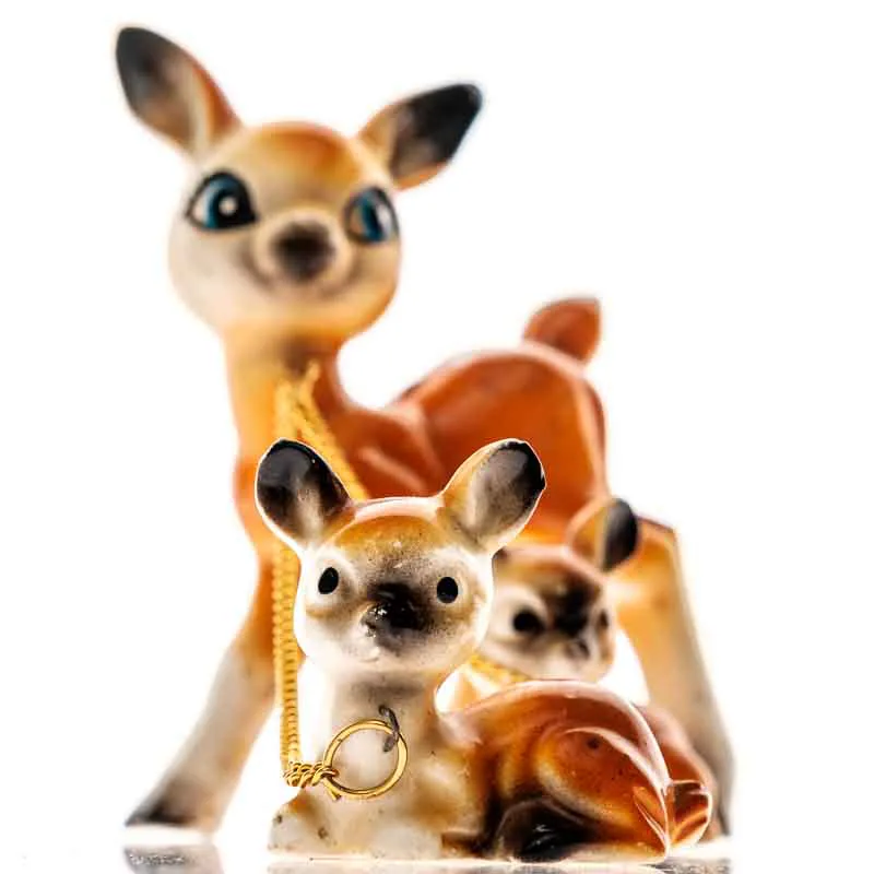 Keramik Reh Bambi mit zwei Kitze und Kettchen – Bild 2