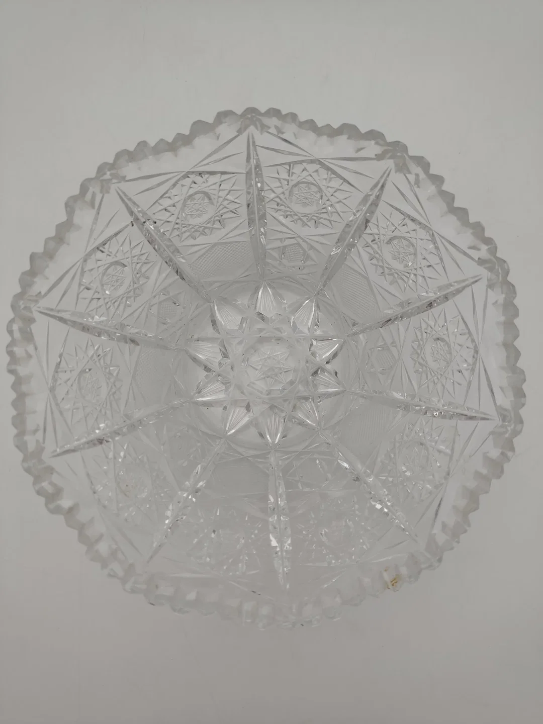 Geschliffene Kristallglas-Schale, D 18 cm, H 8 cm – Bild 3
