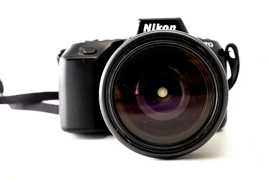 Nikon F70 Spiegeleflexkamera analog mit Tamron 28-200 mm – Bild 4
