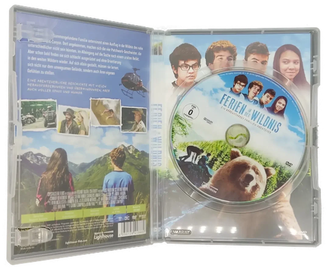 DVD "Ferien in der Wildnis - Ein bärenstarkes Familien-Abenteuer" mit Artine Brown und Connor Beardmore – Bild 3