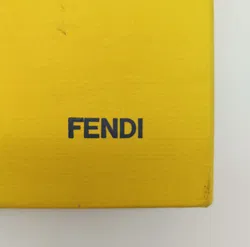 Fendi Geldtasche inkl. Täschchen mit Etikett - Bild 5