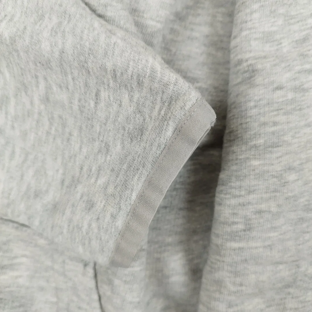 Calvin Klein, Kapuzen Sweatjacke, grau, Gr. L  – Bild 2