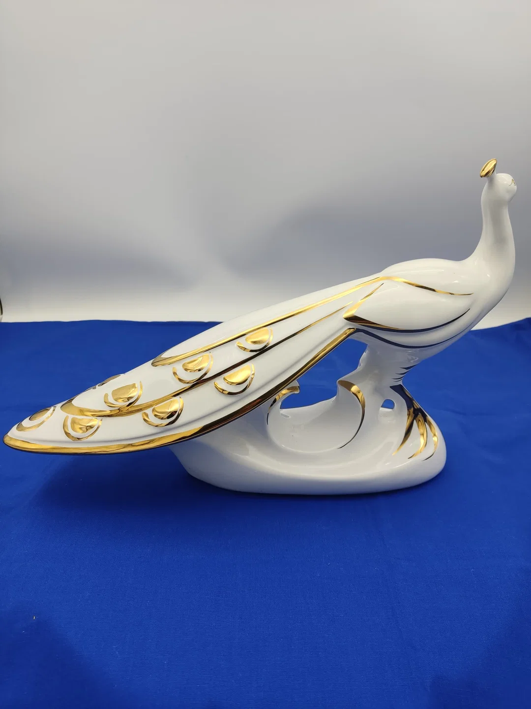 Vintage Porzellan Pfau Skulptur - werß/Gold (24K Echtgold) - Made in Italy -  Länge 44cm, Höhe 27cm – Bild 3