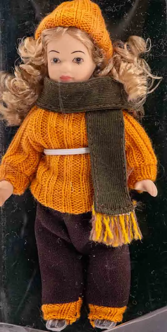 DE AGOSTINI Sammlerpuppe / Porzellanpuppe, Höhe 15cm – Bild 2