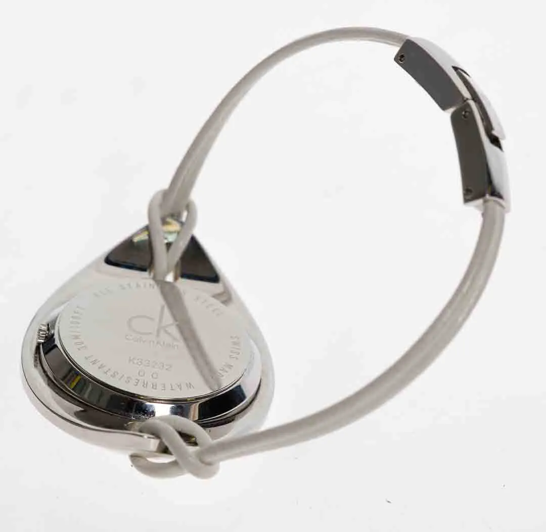 Moderne Damen Calvin Klein Uhr in weiß, Modell K8323120 – Bild 4