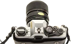 Olympus OM10 mit 35-70mm Objektiv, Analogkamera - Bild 2