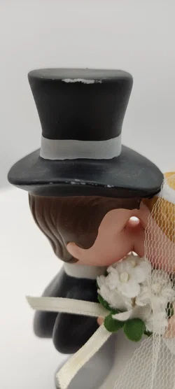Keramik Hochzeitstortenfiguren 'Küssende Brautpaar' | Mit Schönheitsfehler - Bild 10