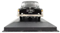 Modellauto Mercedes-Benz 300 d 1957, Maßstab 1:43 - Bild 3
