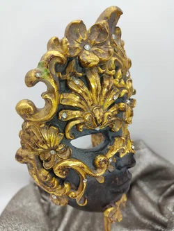 Venezianische Kunstharz Maske Herzog von Malfi  | Goldglanz mit Strass von Fa. J. Holländer - Bild 3