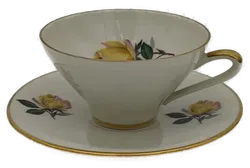 Blumenverzierte Kaffee Tasse mit Unterteller von Seltmann Weiden - Bild 1