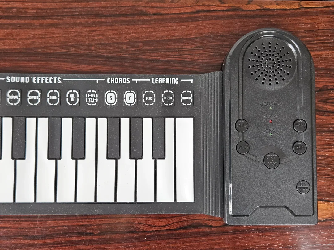 Hand Roll Piano 49 Keys / Rollbares Silikon Keyboard mit 49 Tasten  – Bild 3