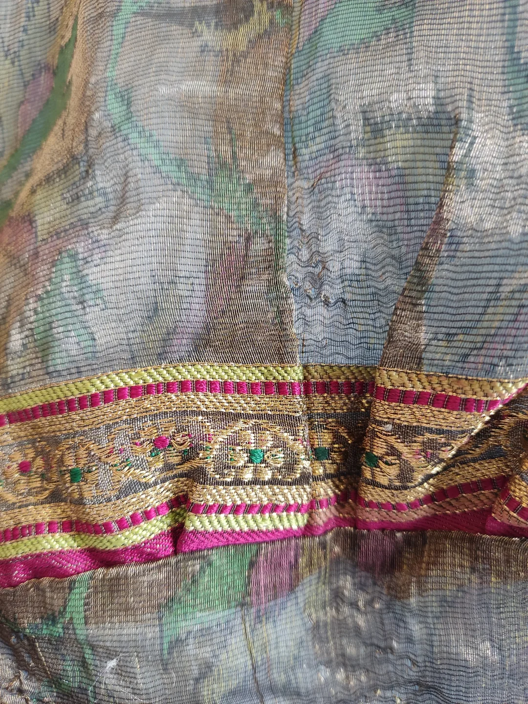 Boho-Umhängetasche Goldtöne | Mit Charakterspur – Bild 8