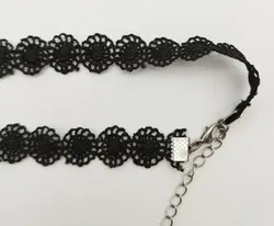 Choker-Halskette aus Blumenmuster Spitz - Bild 2