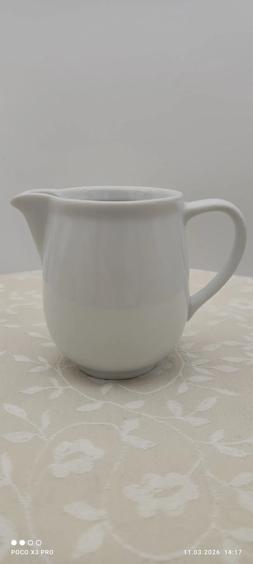 Milchkanne Lilien Porzellan Neuwertig | Zeitloser Charme - Bild 1