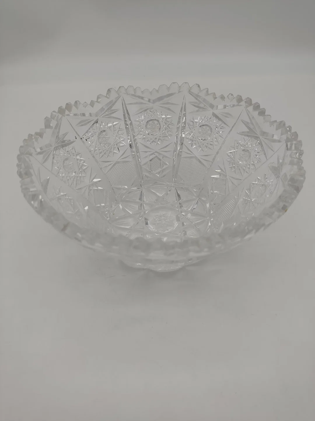 Geschliffene Kristallglas-Schale, D 18 cm, H 8 cm – Bild 1