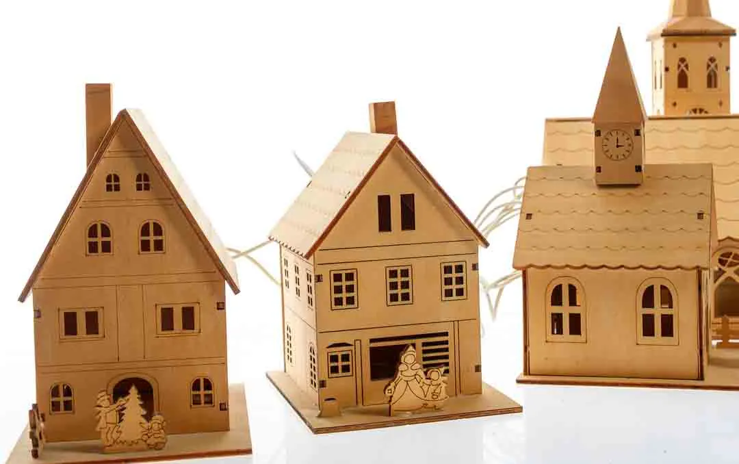 Holzdorf mit Kirche & Rathaus beleuchtbar ca. 10–18 cm – Bild 2