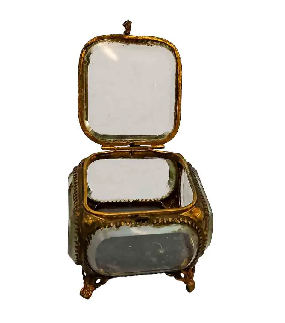 Antikes Glas-Schmuckdöschen mit Messingfassung auf Füßchen - Bild 1