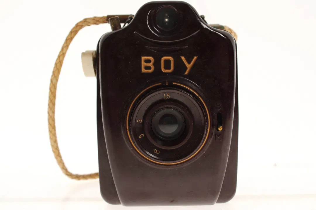 Bilora Boy Boxkamera aus Bakelit, hergestellt in Deutschland, vermutlich in den 1950er Jahren. - Bild 3