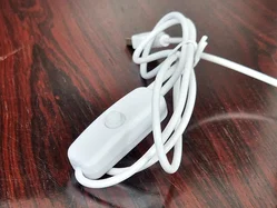 3D Kristallkugel mit LED – USB Dekoleuchte – Motiv: Person mit Regenschirm & Rose - Bild 4