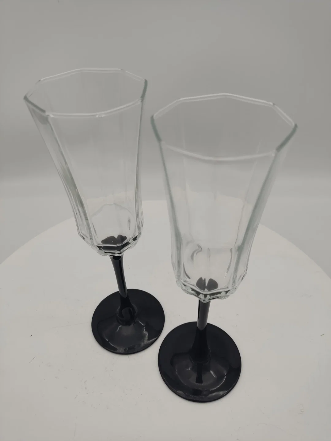 Luminarc Champangnerflöten, 2 Stück – Bild 1