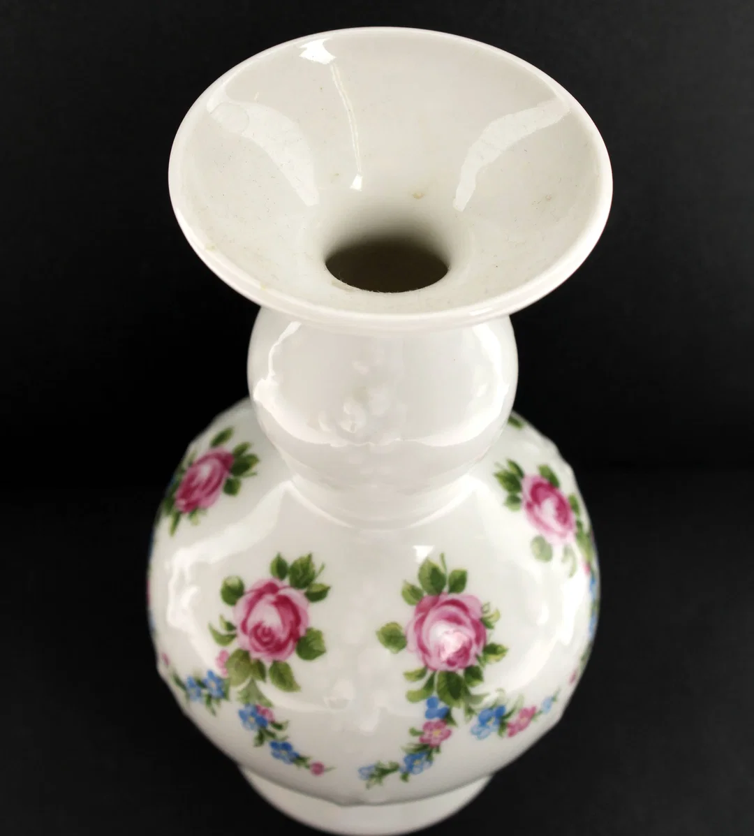 Weiße Porzellanvase mit Rosen- und Vergissmeinnicht-Dekor – Wallendorfer Porzellan, Höhe ca. 13,5 cm – Bild 2