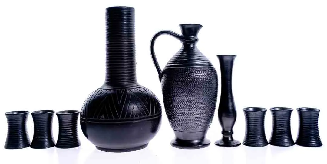TERRA NIGRA MANUFAKTUR Keramik-Set in schwarz (9-teilig) – Bild 2