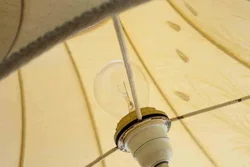 Vintage Tischlampe mit Keramikfuß und Ährenmotiv – Vorschau 2