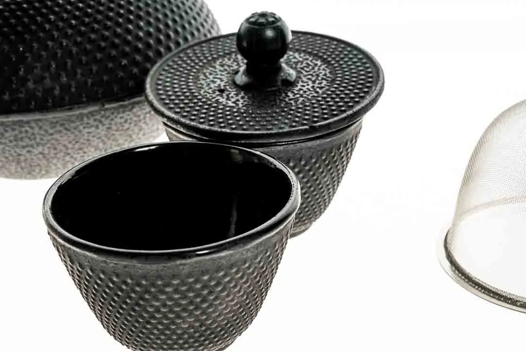 Asia Gusseisen-Teeset mit Teefilter und 2 Tassen – Bild 2