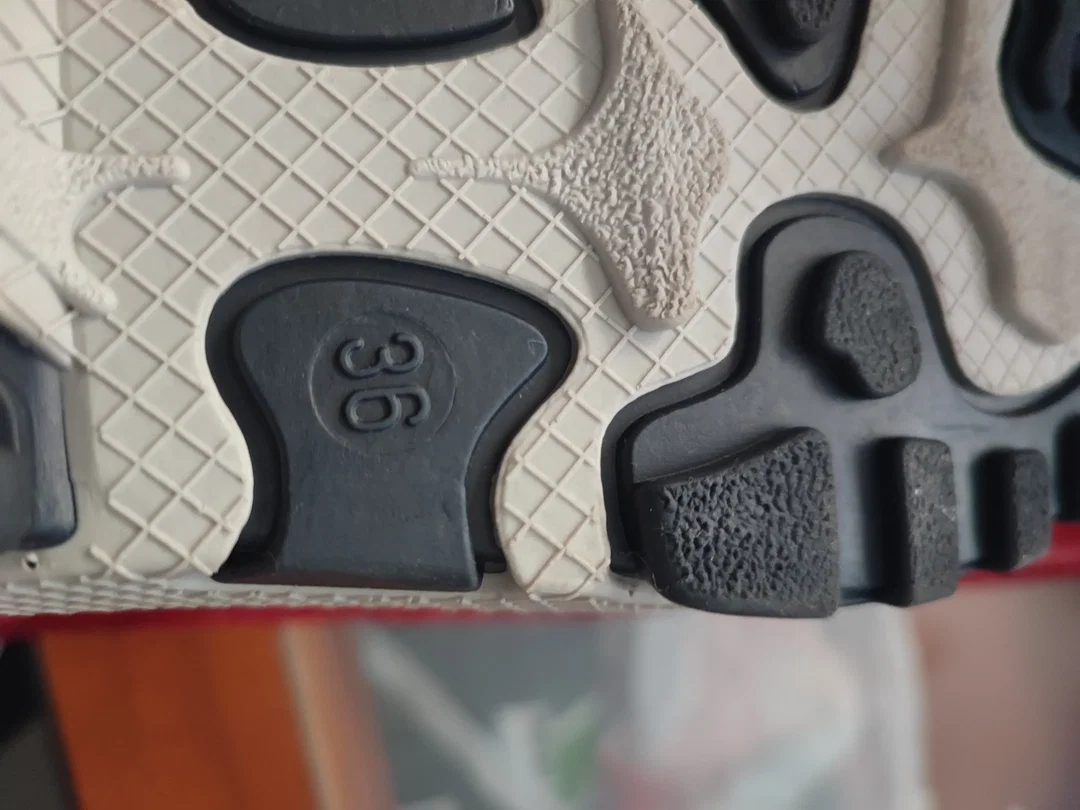 Warm gefütterte Gummistiefel für Kinder, Größe 36 – Bild 2