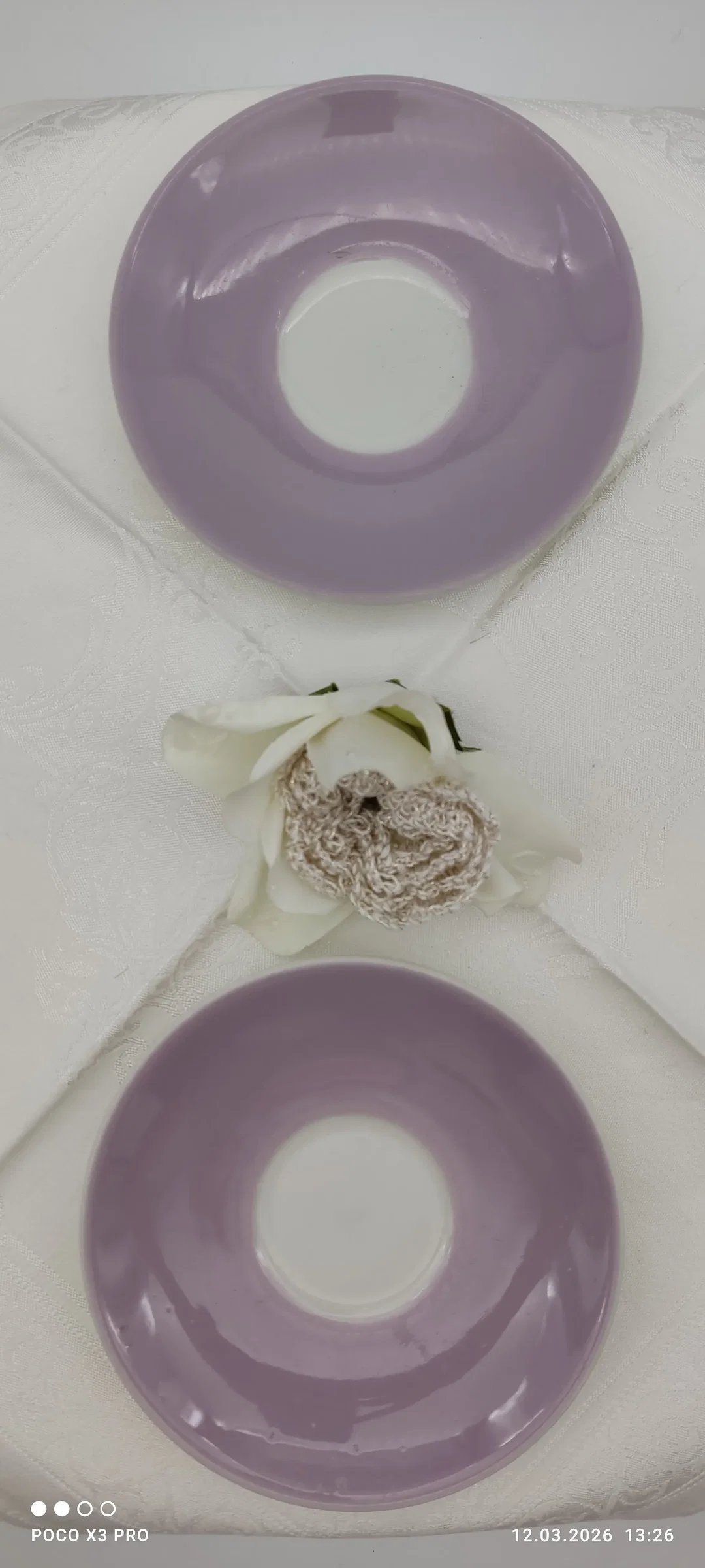 Lilien Porzellan Kaffee-Untersetzer 2er Helllila | Retro-Schatz - Bild 1