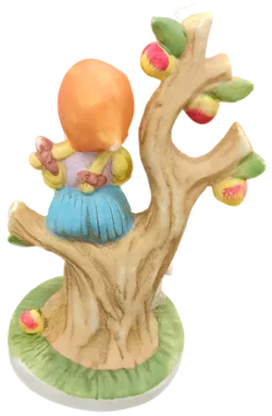 Figuren Mädchen im Apfelbaum  im Stil einer Hummel Figur - Bild 4